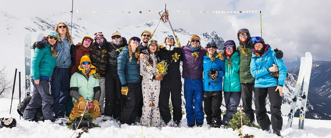 Thor and Tay with their wedding guests and Renoun Skis