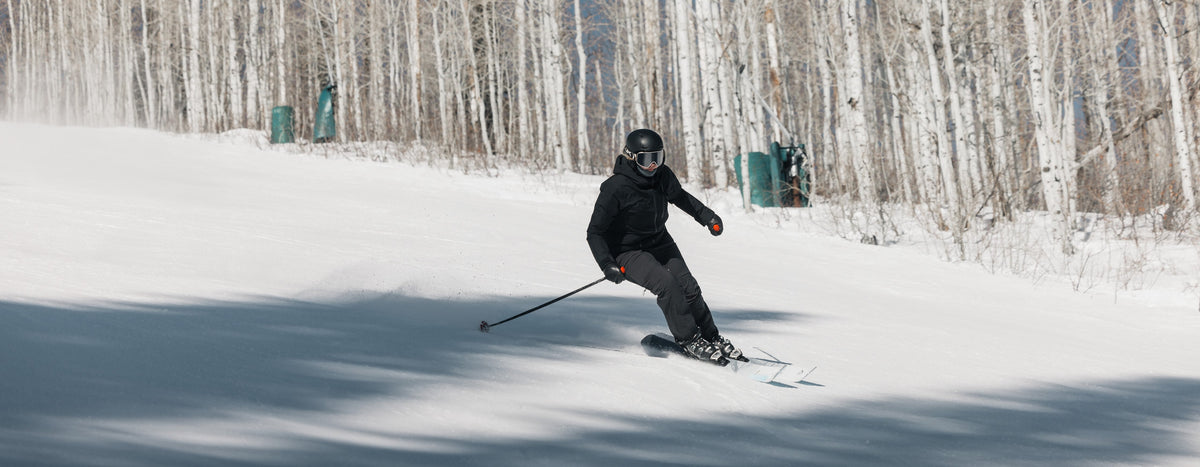 Renoun skier taking turns on the Endurance 98