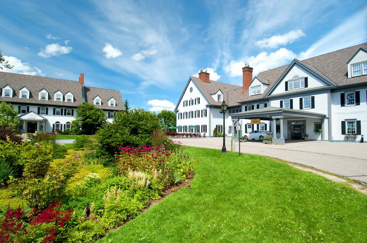 Front entryway and driveway of Essex Resort and Spa in Vermont